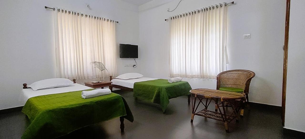 Mi Casa Tu Casa Apartment Kochi Bagian luar foto