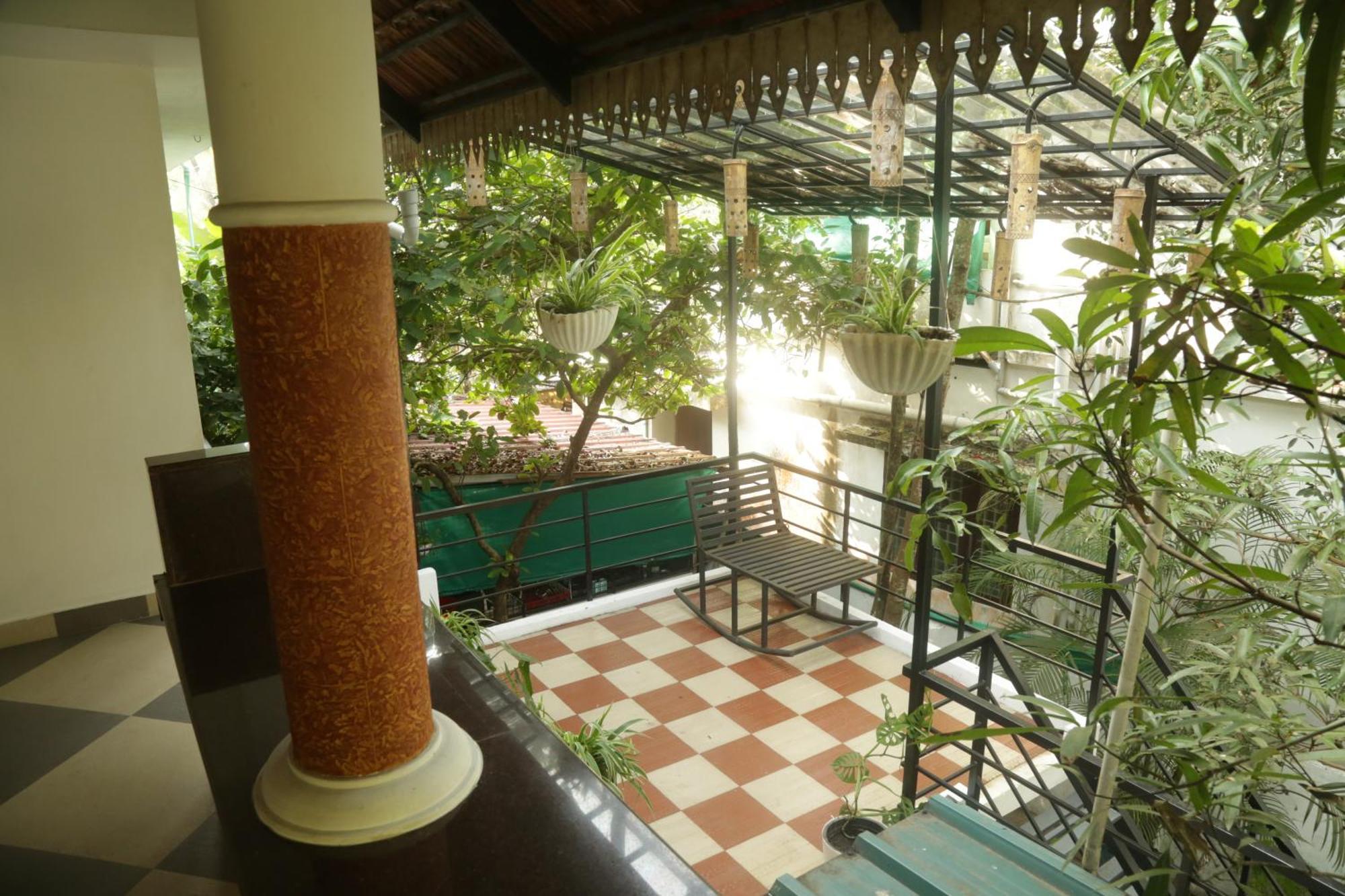 Mi Casa Tu Casa Apartment Kochi Bagian luar foto